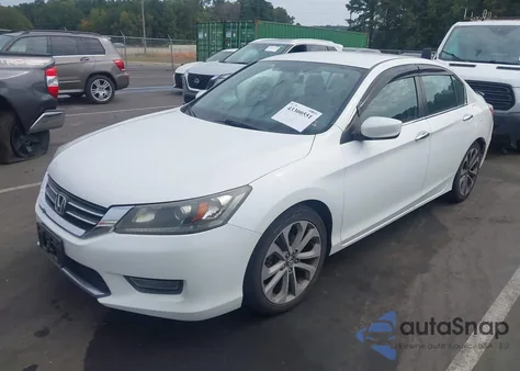 2015 Honda Accord Sport z USA, uszkodzony, nr VIN 1HGCR2F59FA088472